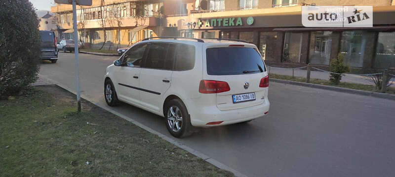 2012 volkswagen touran