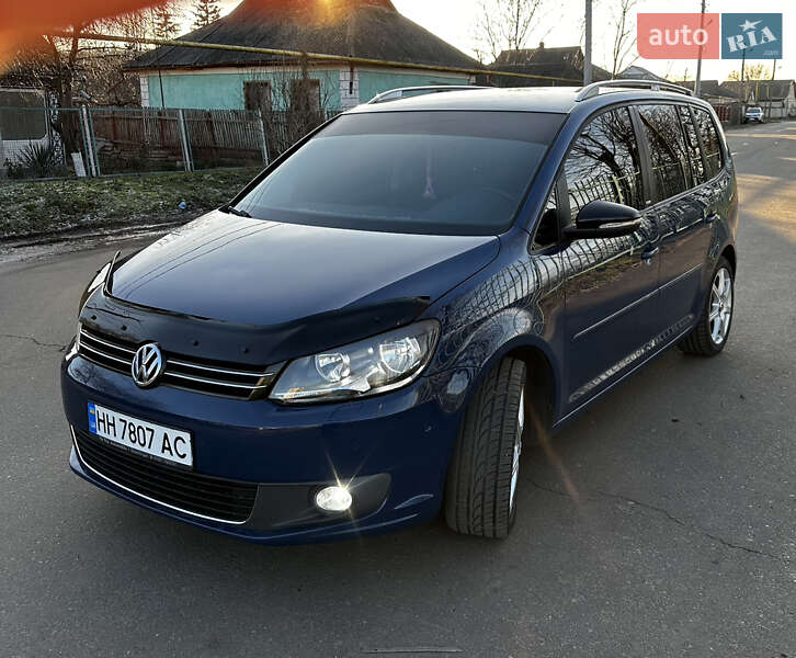 2012 volkswagen touran