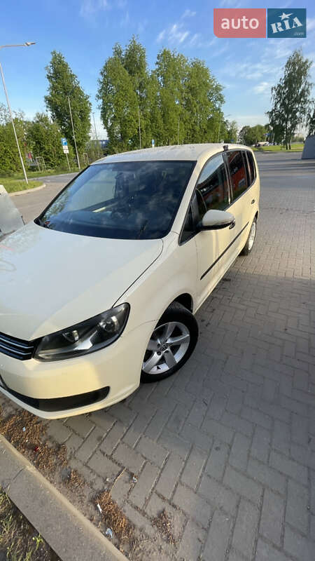 2012 volkswagen touran