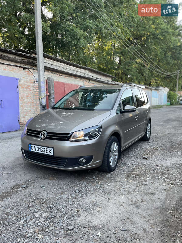 2012 volkswagen touran