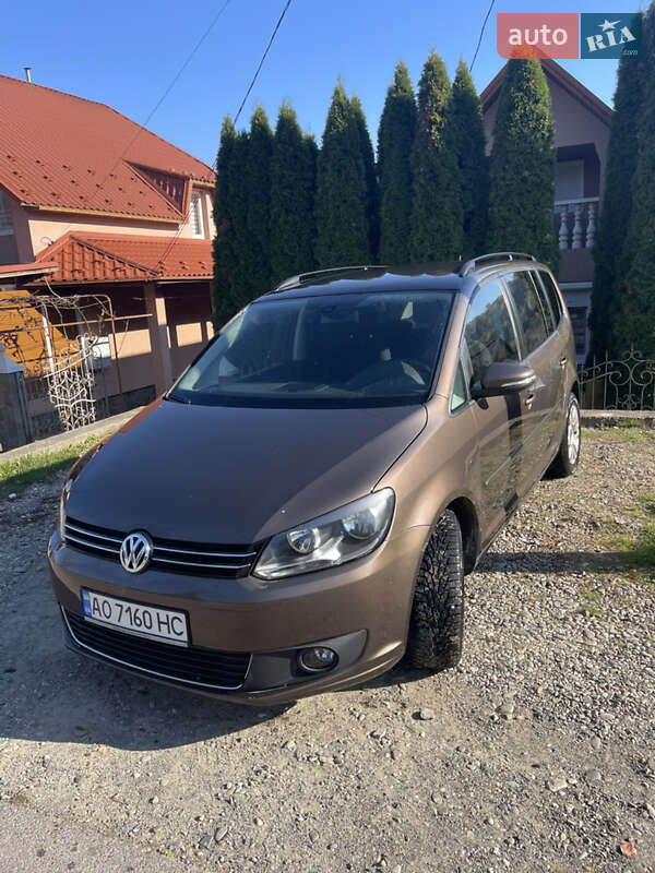 2012 volkswagen touran