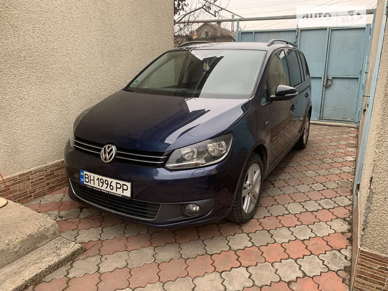 2012 volkswagen touran