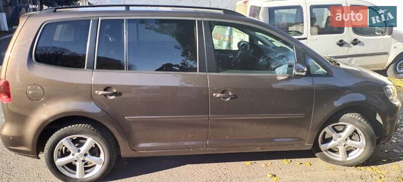 2012 volkswagen touran