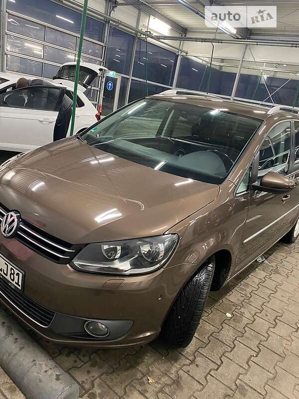2012 volkswagen touran