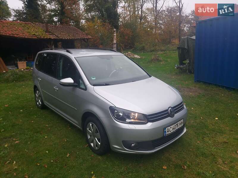 2012 volkswagen touran