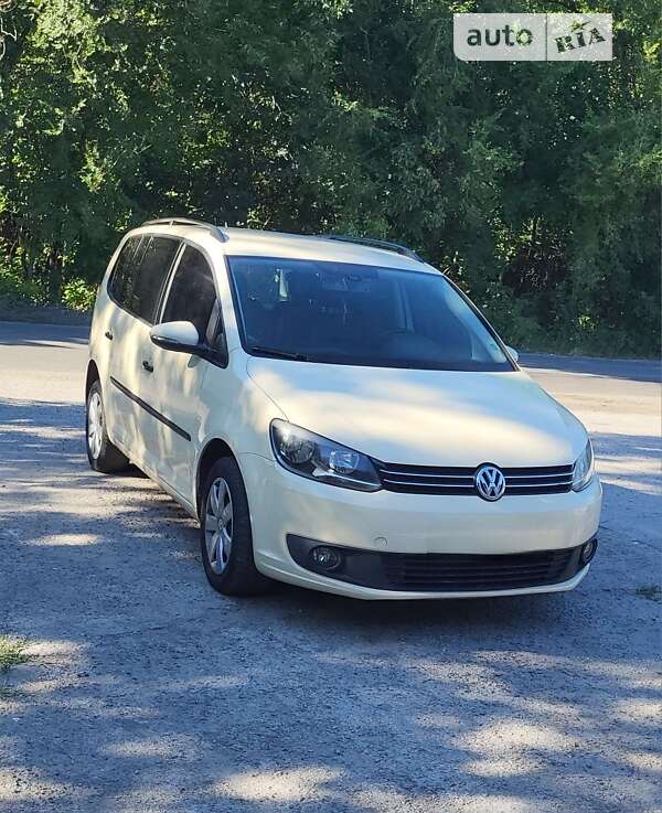 2012 volkswagen touran