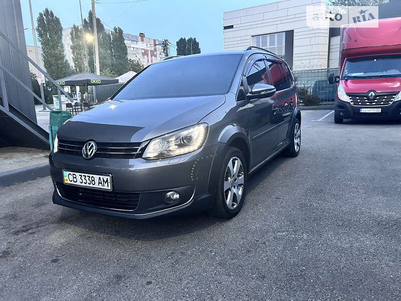 2012 volkswagen touran