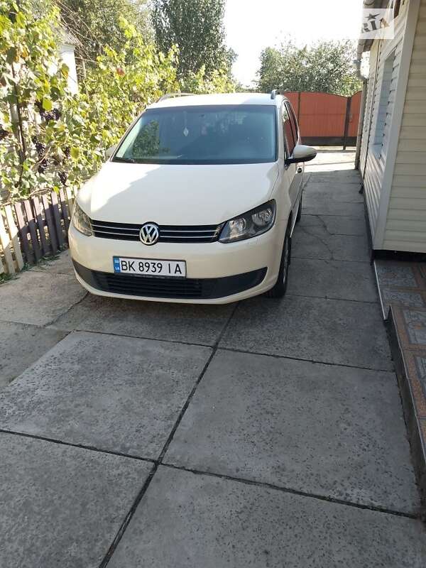 2013 volkswagen touran