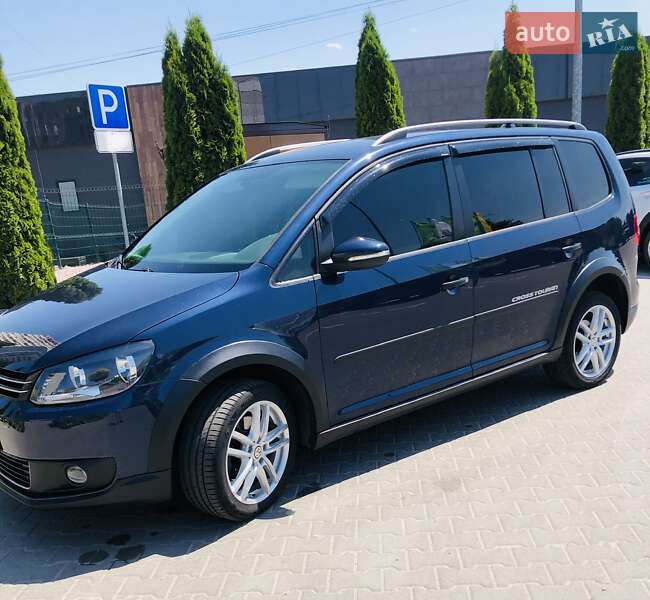 2013 volkswagen touran