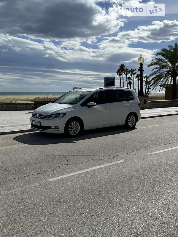 2017 volkswagen touran