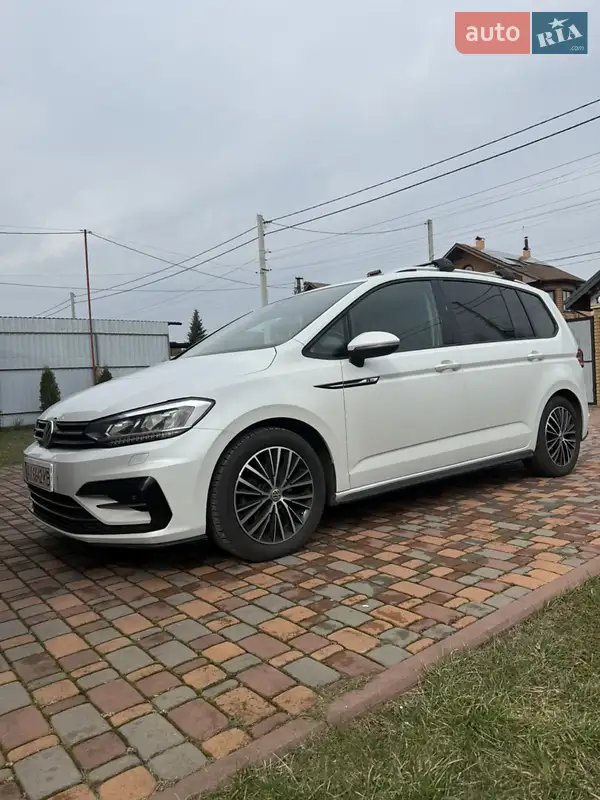 2017 volkswagen touran