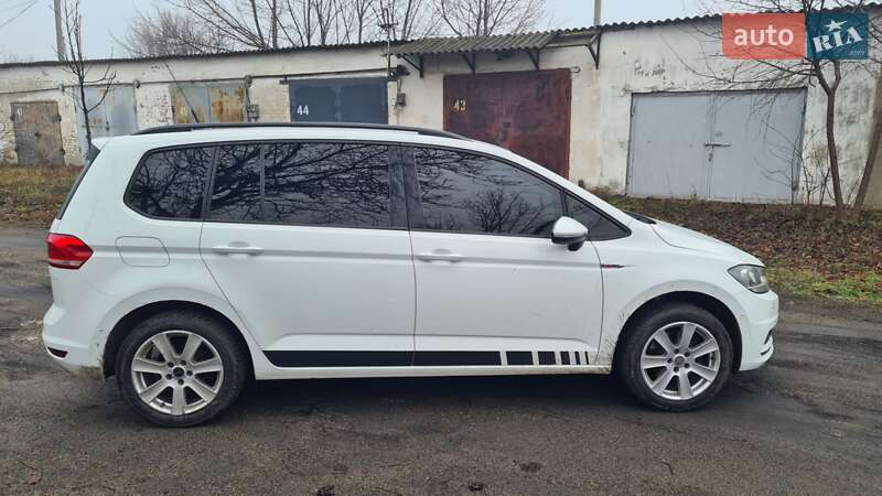 2017 volkswagen touran