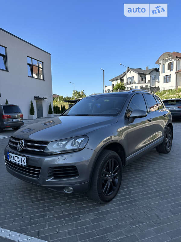 2010 volkswagen touareg