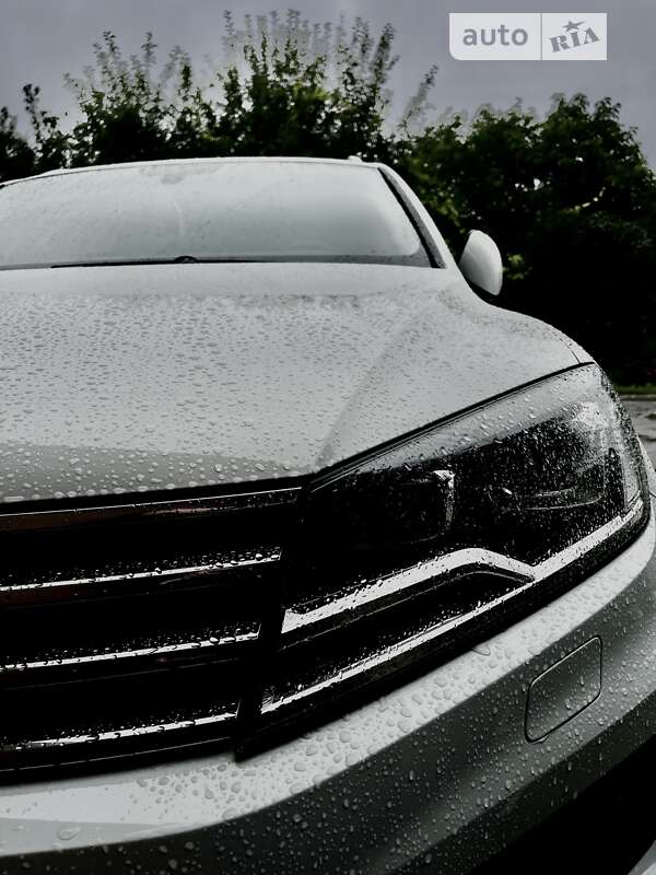 2016 volkswagen touareg