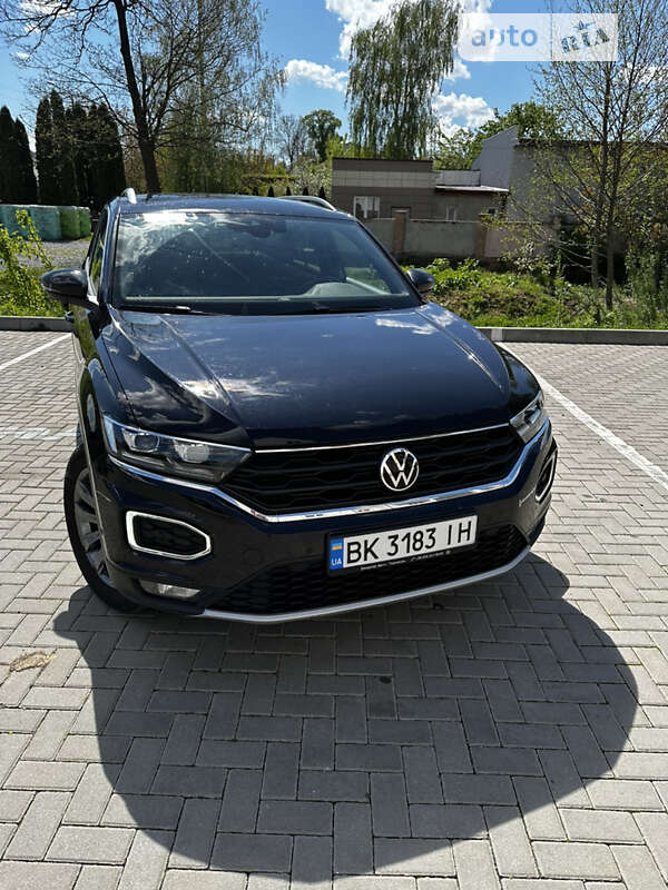 2021 volkswagen t-roc