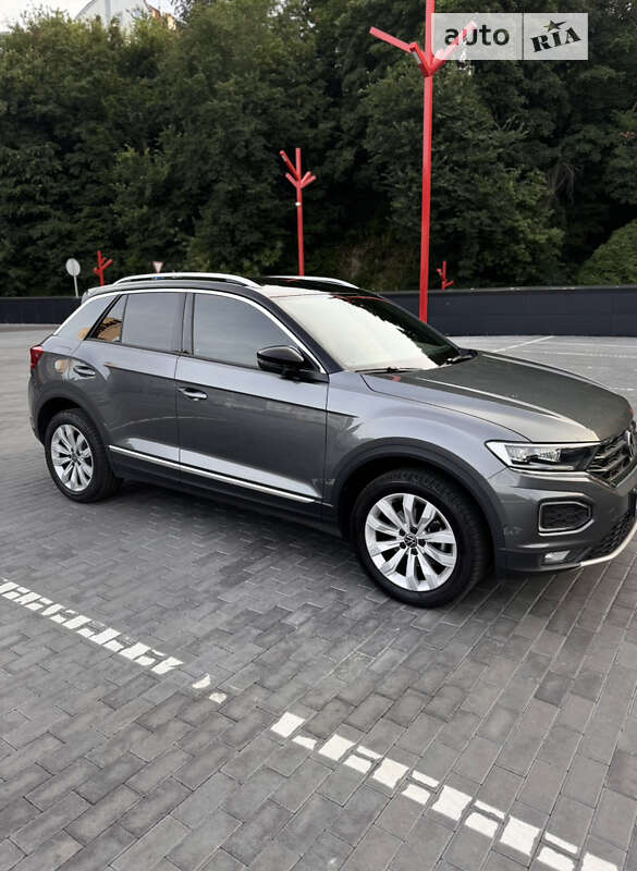 2021 volkswagen t-roc