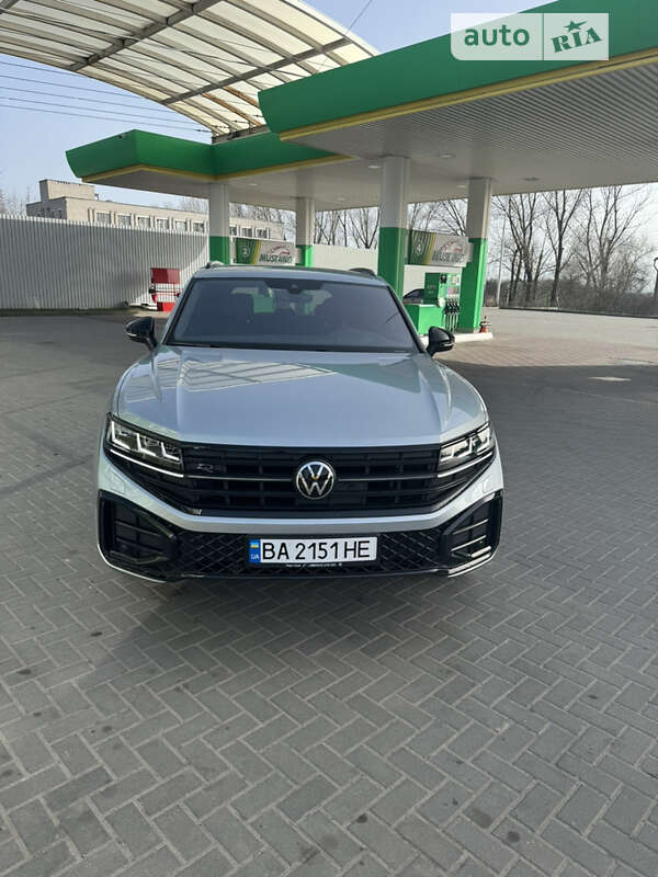 2023 volkswagen touareg