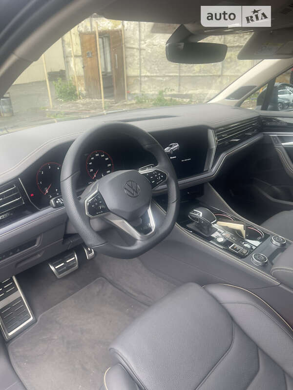 2023 volkswagen touareg