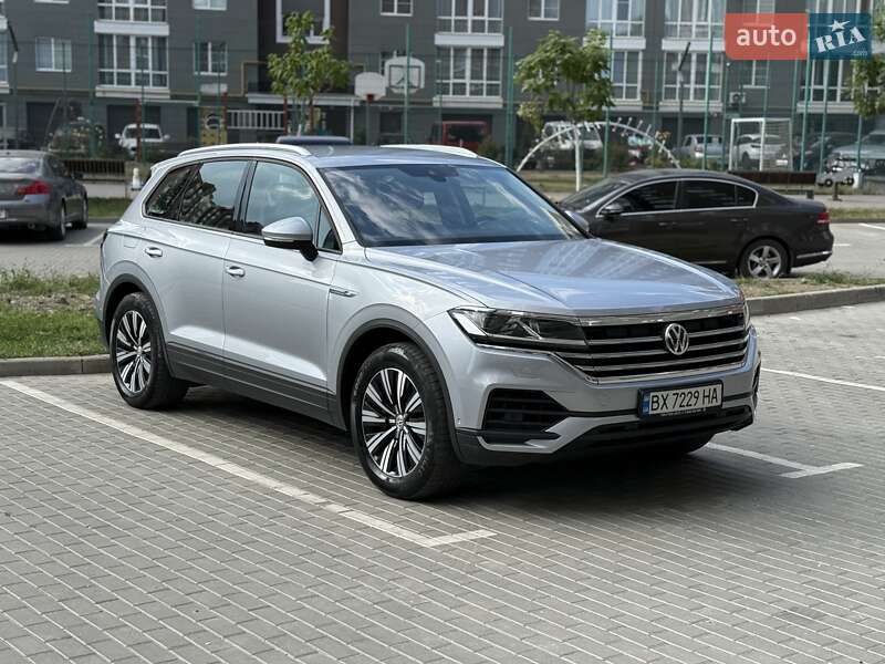 2019 volkswagen touareg