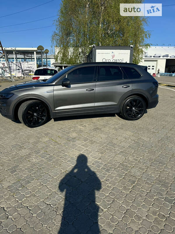 2019 volkswagen touareg