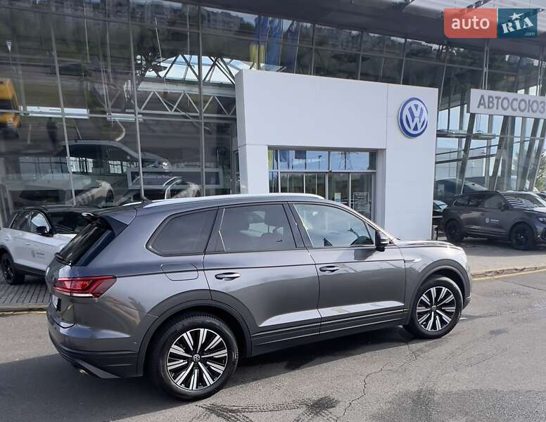 2021 volkswagen touareg