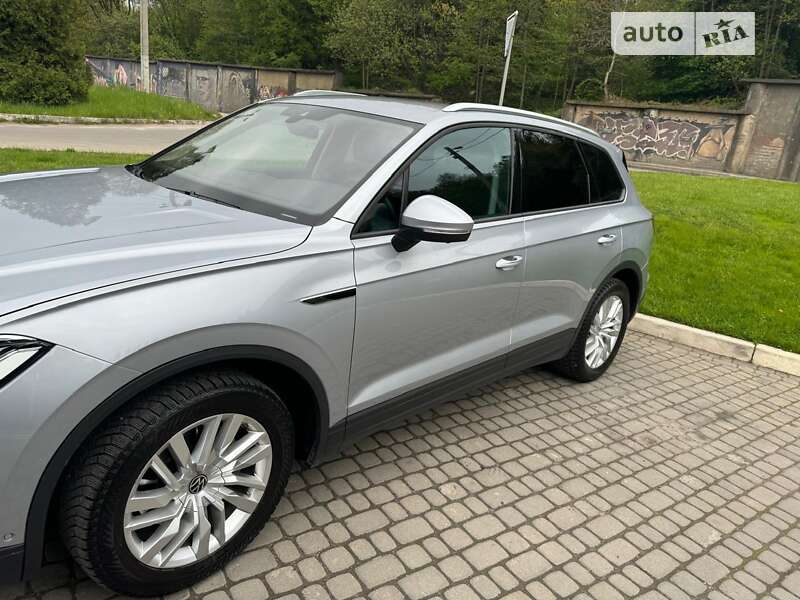 2022 volkswagen touareg