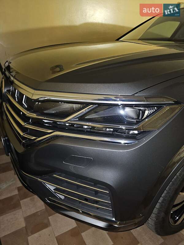2022 volkswagen touareg