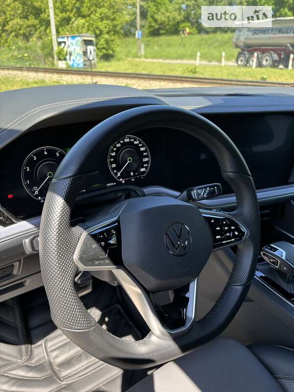 2022 volkswagen touareg