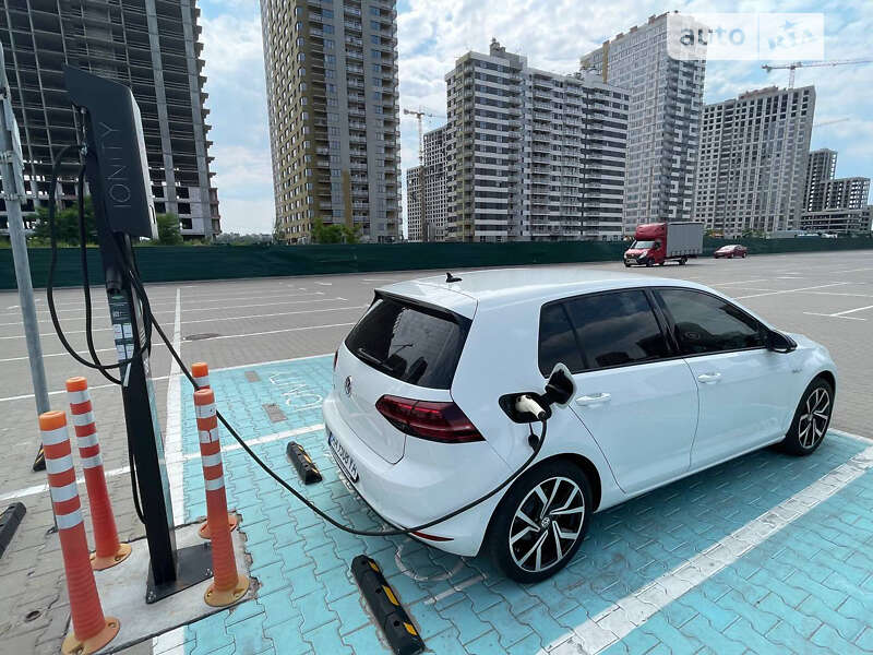 2016 volkswagen e-golf