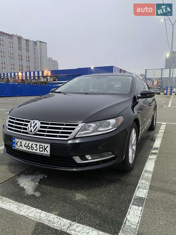 2013 VOLKSWAGEN Passat
