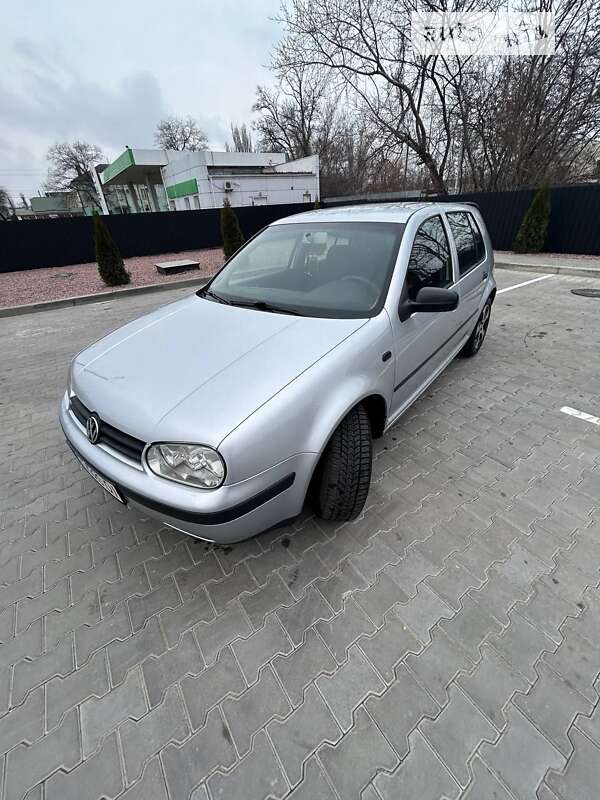 2003 volkswagen golf