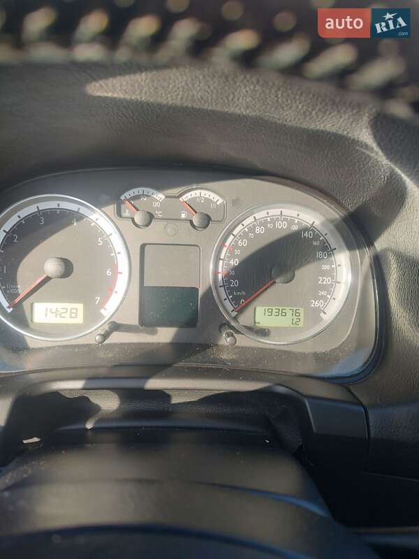 2003 volkswagen golf