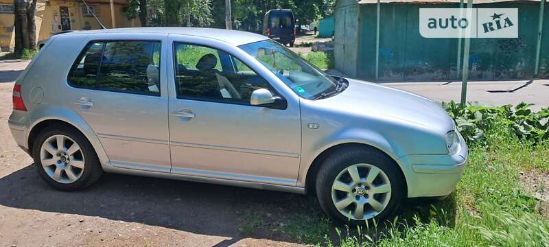2003 volkswagen golf