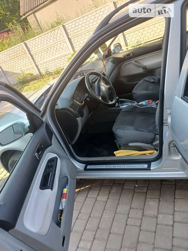 2003 volkswagen golf