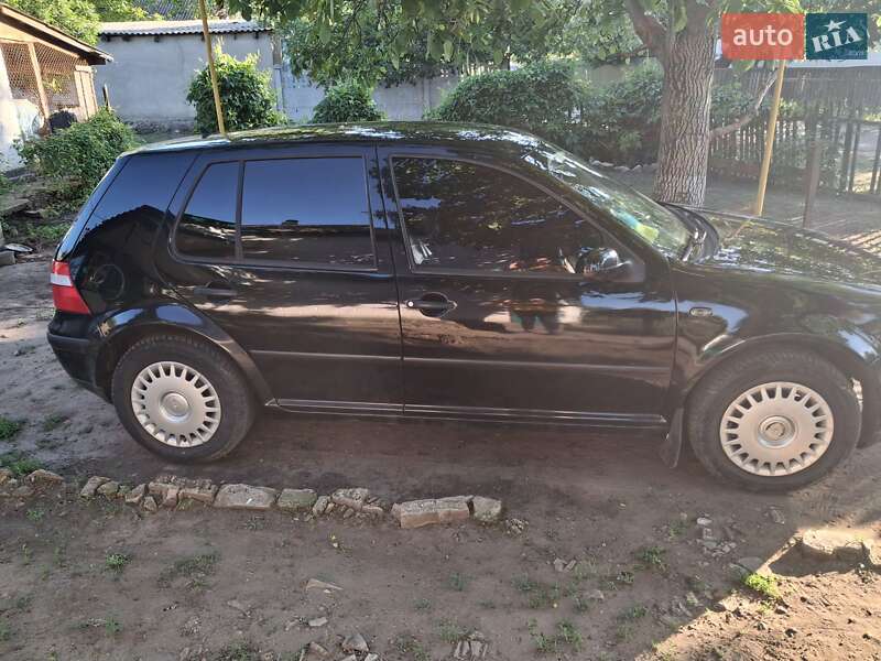 2003 volkswagen golf