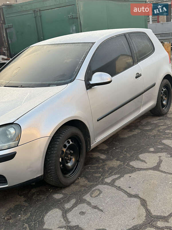 2004 volkswagen golf