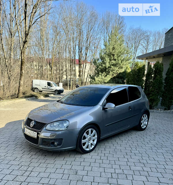 2004 volkswagen golf