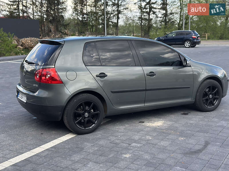 2004 volkswagen golf