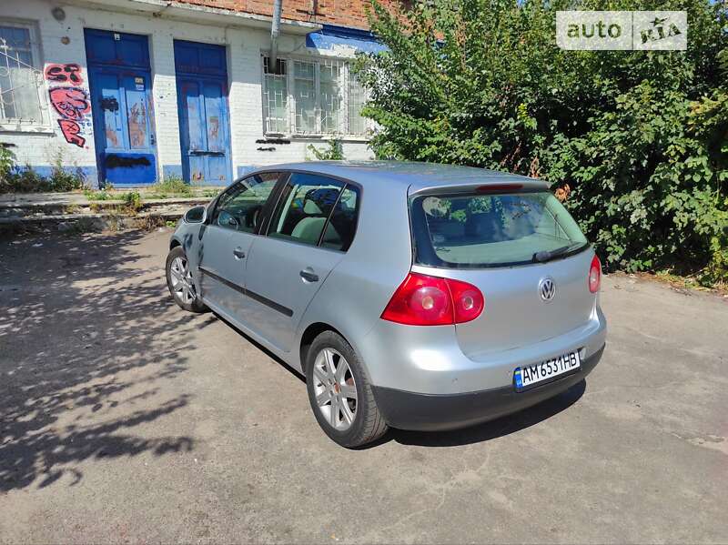 2004 volkswagen golf