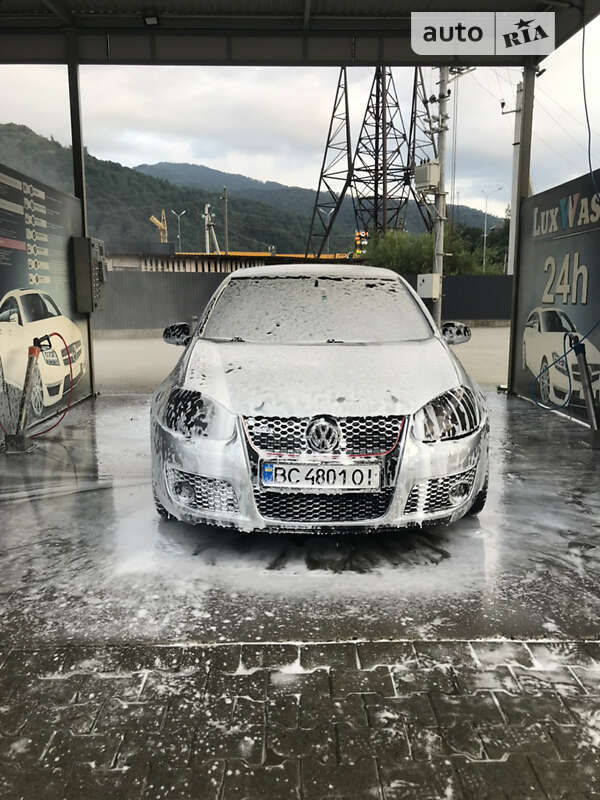 2004 volkswagen golf