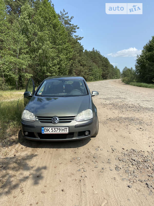 2004 volkswagen golf