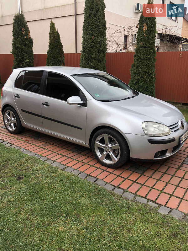 2005 volkswagen golf