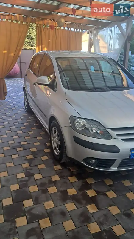 2005 volkswagen golf