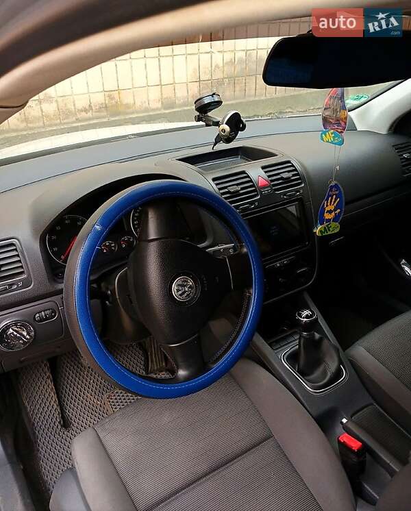2005 volkswagen golf