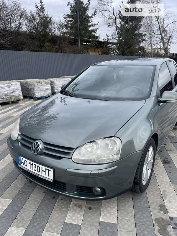 2005 volkswagen golf