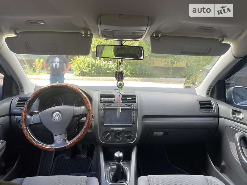 2005 volkswagen golf
