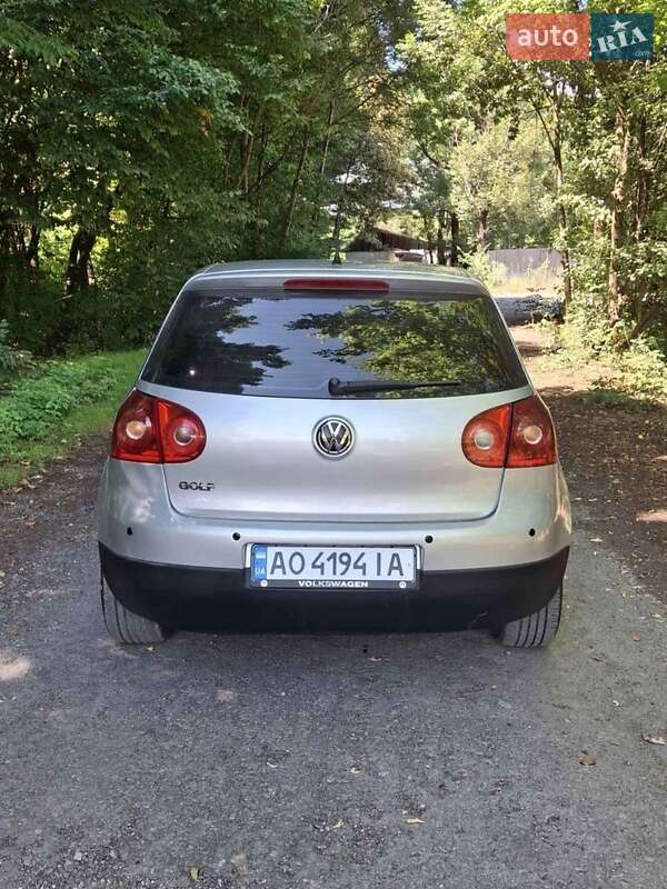2005 volkswagen golf