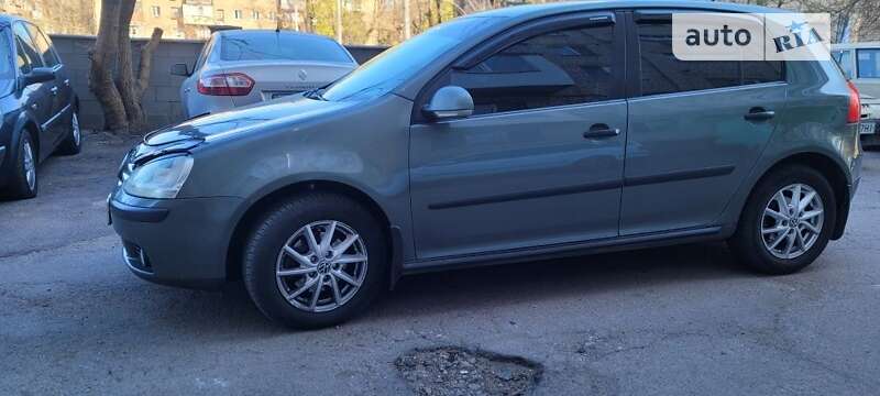 2005 volkswagen golf