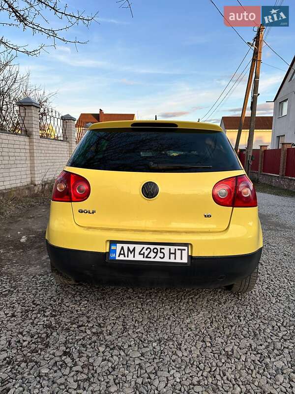 2005 volkswagen golf