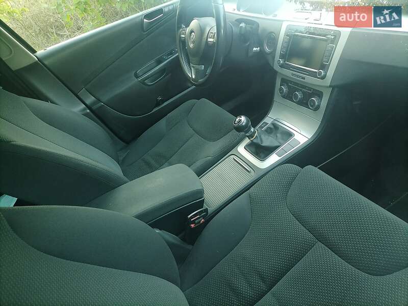 2010 volkswagen passat